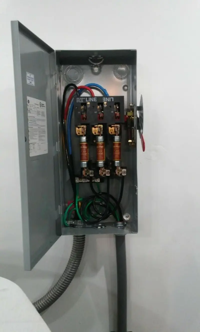 Three-phase disconnect switch installed for Smoke Detector Installation in Haverhill